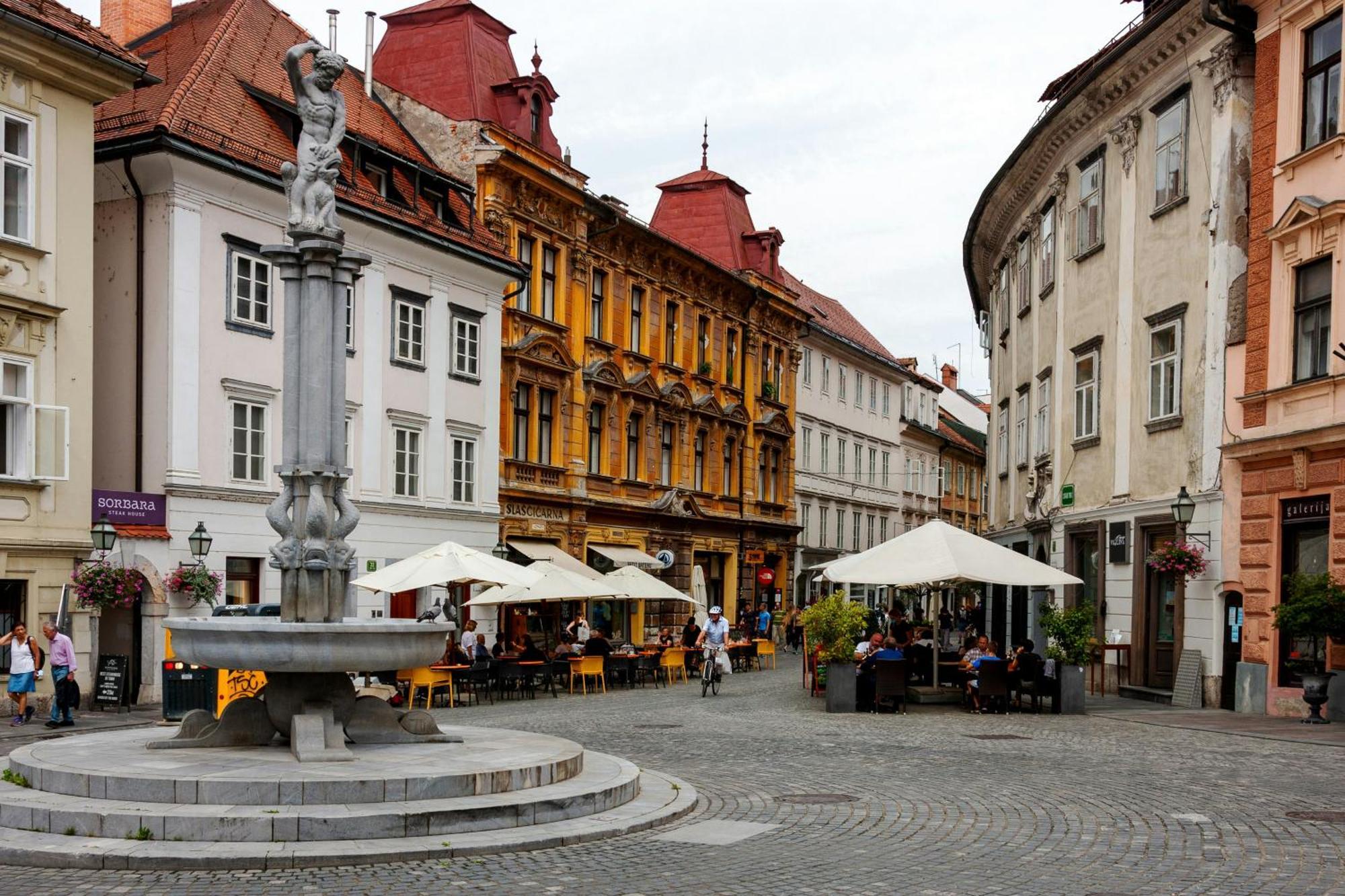 Ljubljana City Dragon Apartment エクステリア 写真